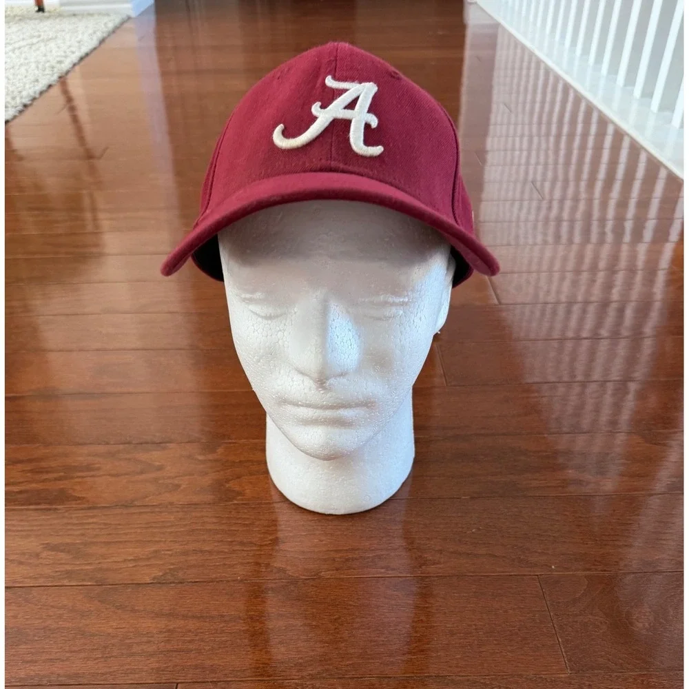 Alabama Crimson Tide New Era 39THIRTY Hat A Logo Sz. M/L Stretch Flex Fit Cap